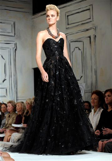 Illustration for article titled Fashion Show: Oscar de la Renta